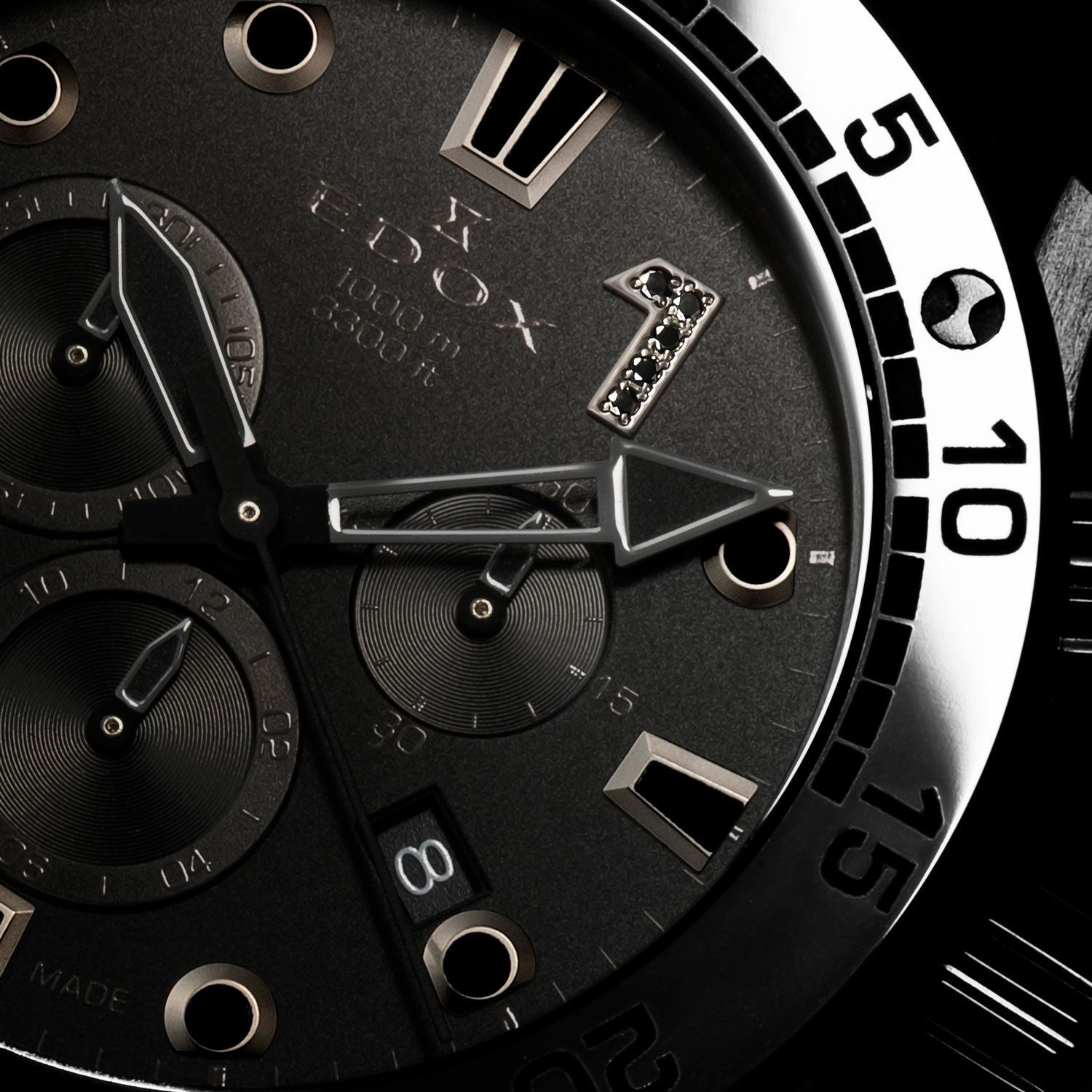 エドックスクロノオフショア クロノオフショア1 クロノグラフ | EDOX Official Site